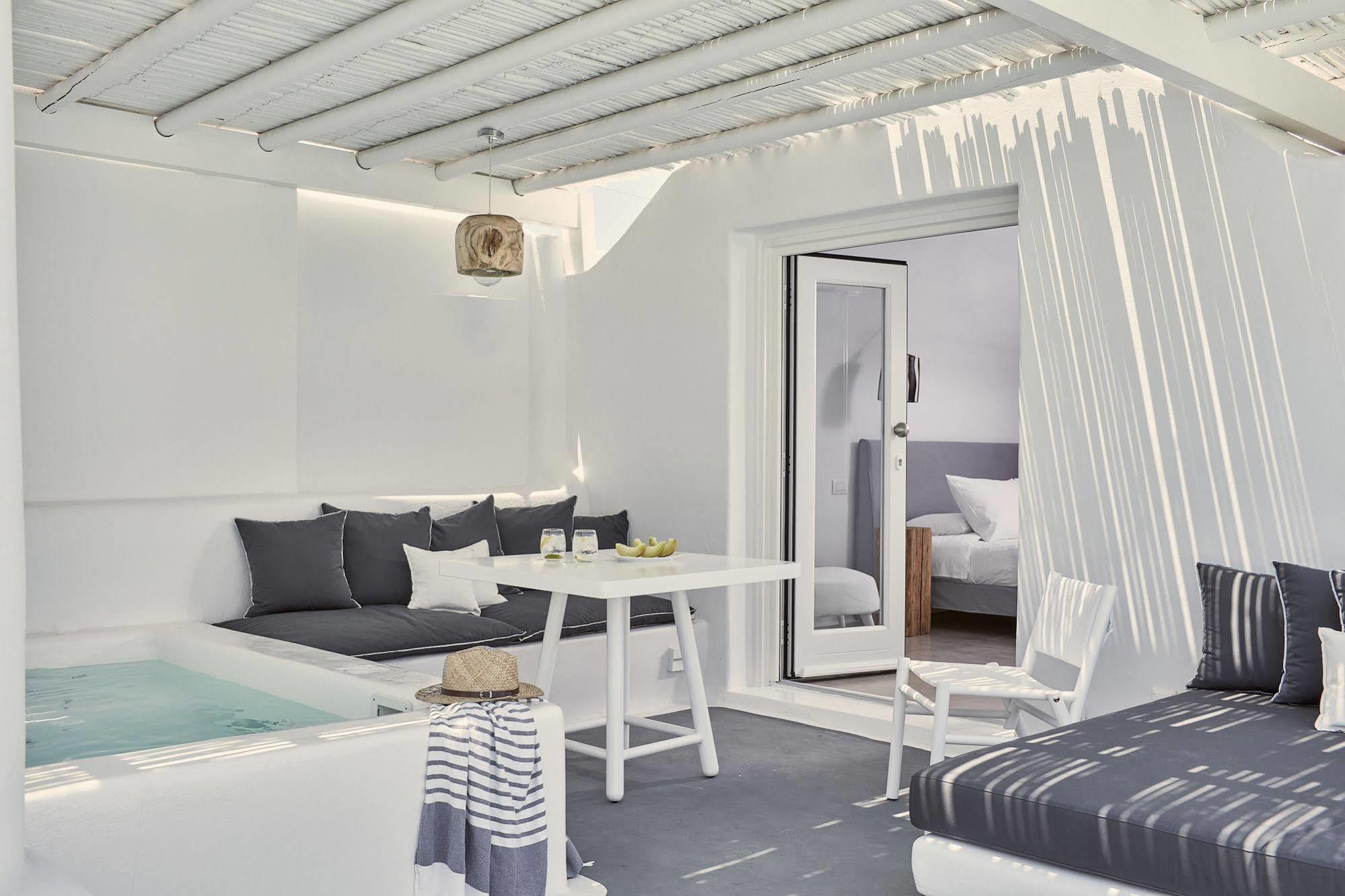 Boho Suites Santorini Периволос Екстериор снимка