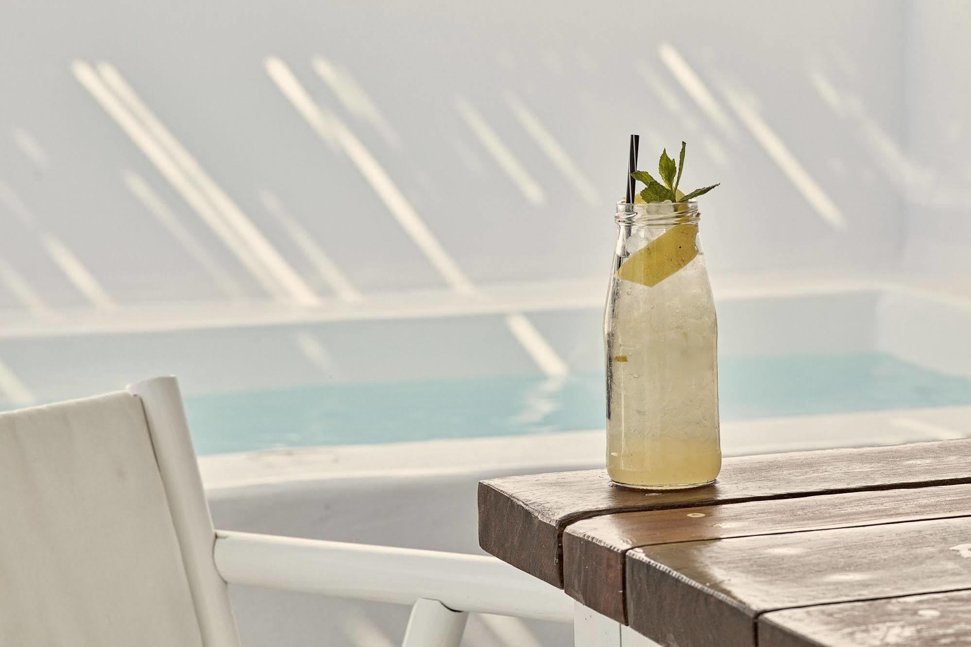 Boho Suites Santorini Периволос Екстериор снимка